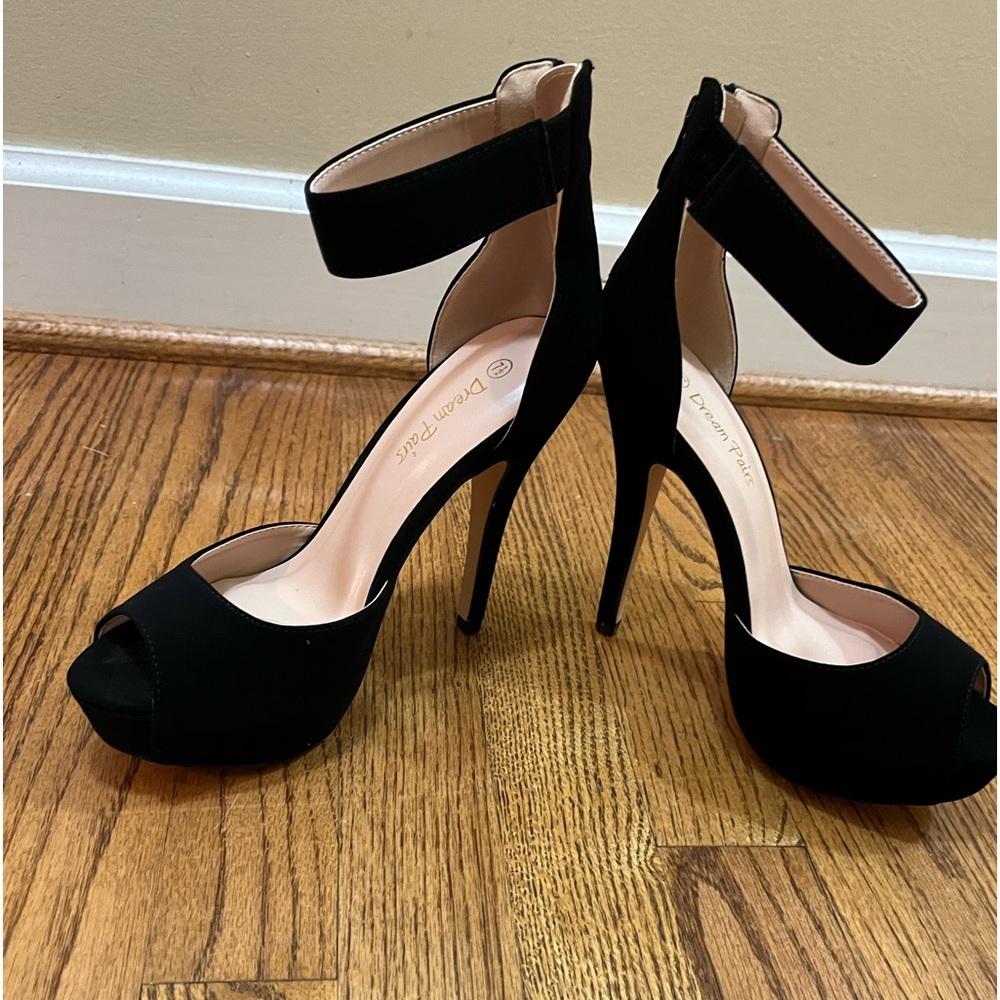 Dream pairs black heels
